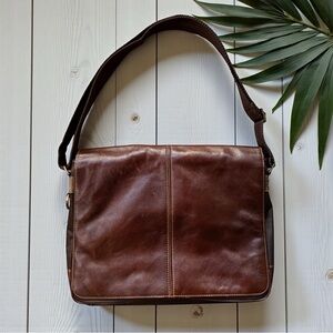 BOCONI Slim Mailbag Laptop Messenger Bag - RFID, Leather, Organizer Panels